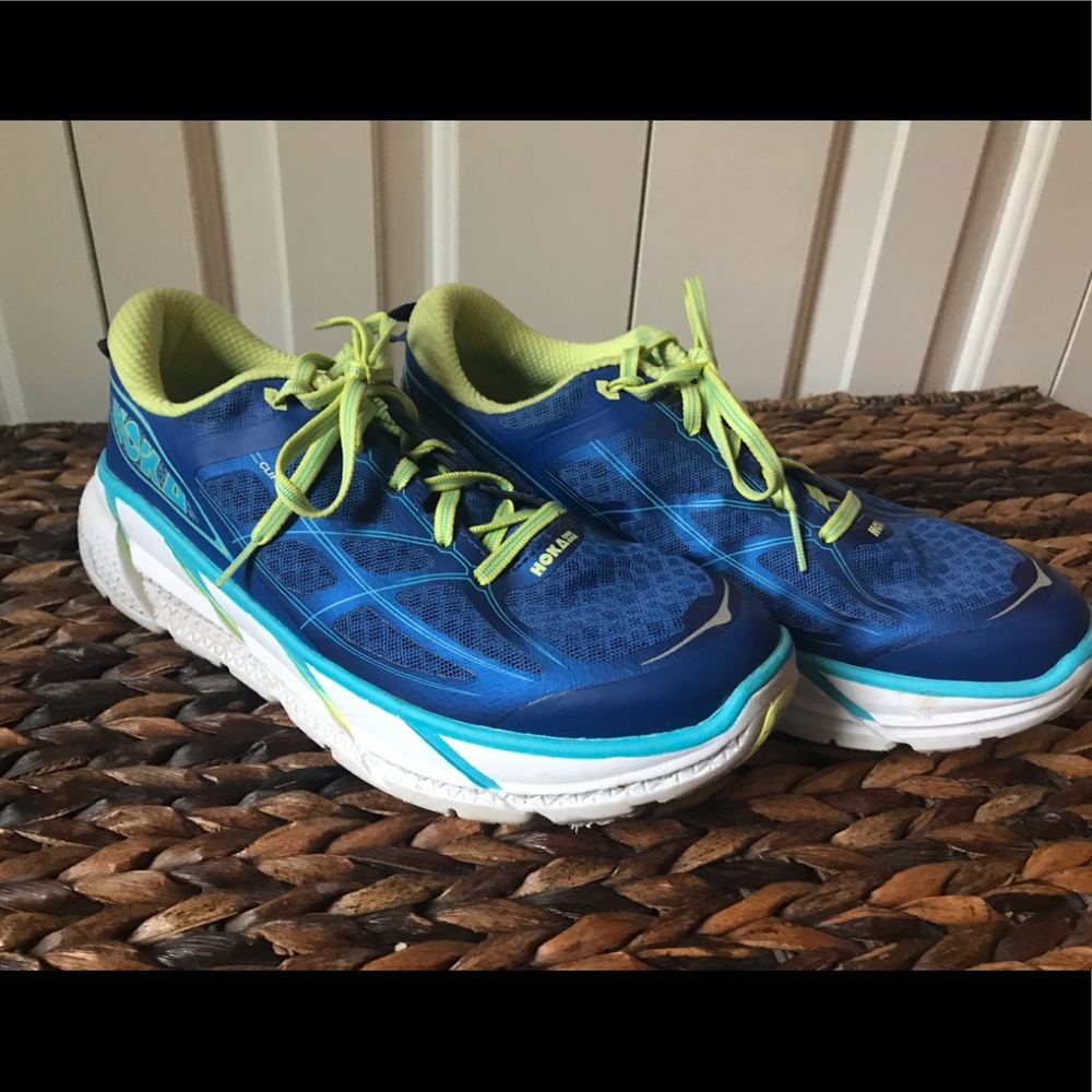 Hoka One One Clifton 2 women’s size 9
